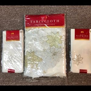 Tablecloth and napkins
